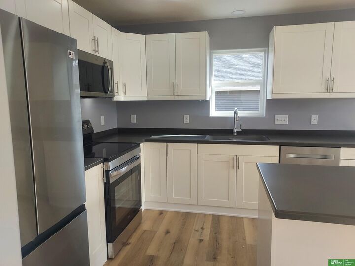 Property Photo: 1823 N East Avenue NE 68467