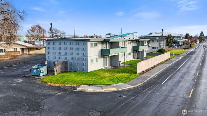 Property Photo: 624 E Nelson Road 1-17 WA 98837