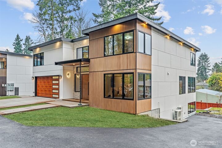 Property Photo: 7905 240th Street SW WA 98026