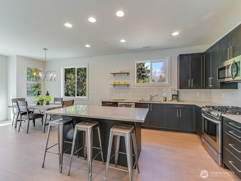 Property Photo:  11624  42nd Avenue S  WA 98168 