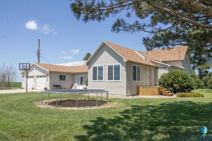 Property Photo:  270 31st St  MN 56138 