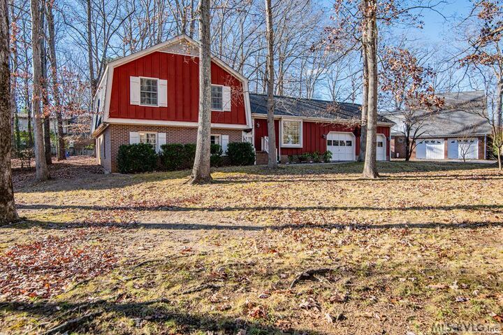 Property Photo:  305 Rollingwood Rd  NC 27870 