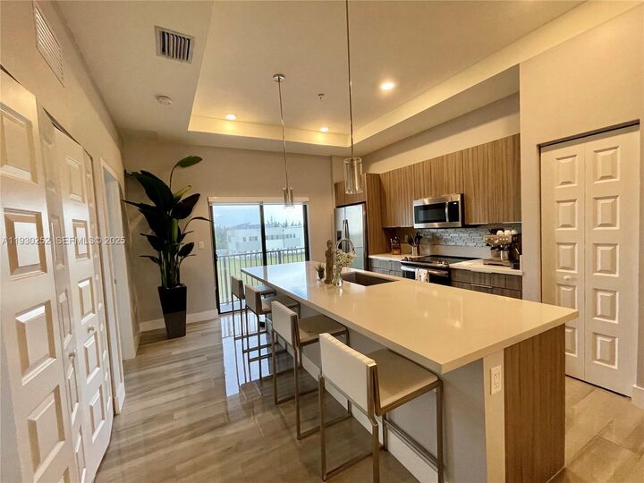 Property Photo: 7825 NW 104th Ave 33 FL 33178