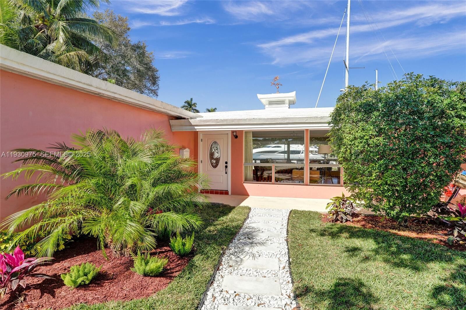 Property Photo: 1321 Mandarin Isle FL 33315