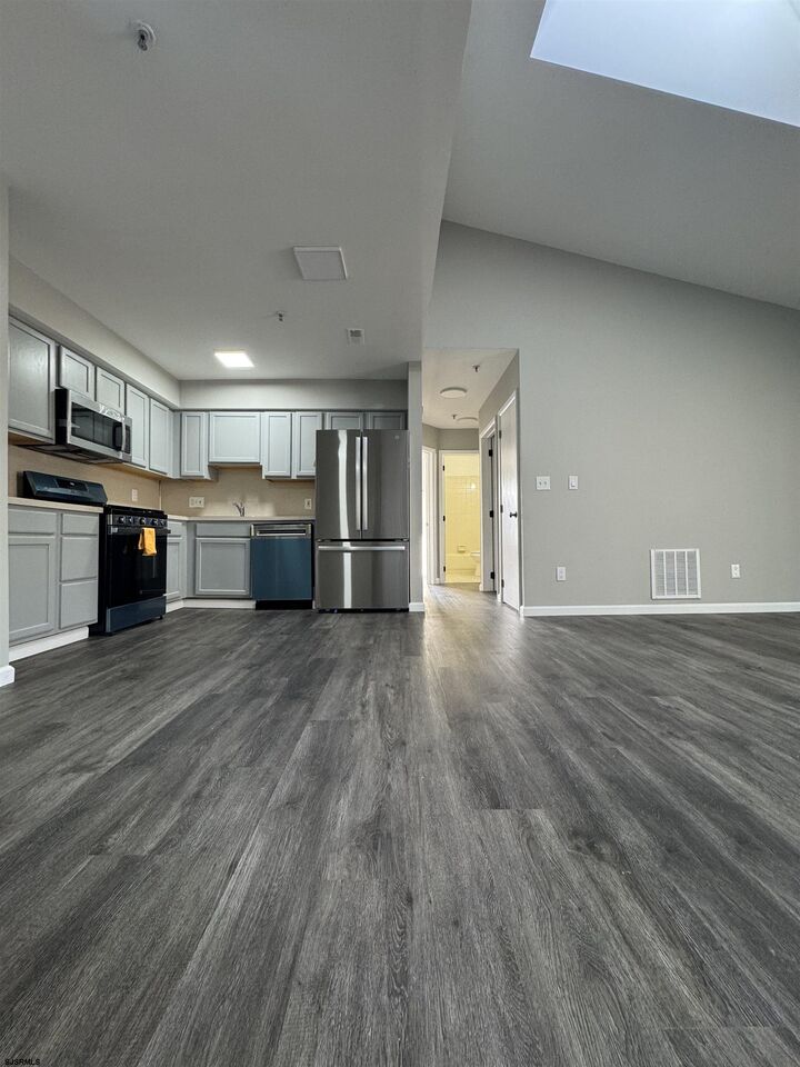 Property Photo:  6 Oyster Bay Unit L  NJ 08201 