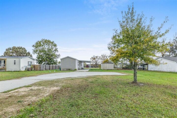 Property Photo: 217 Packing House Road LA 70615