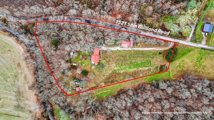 Property Photo:  1521 Sam Gilliland Road  OH 45656 