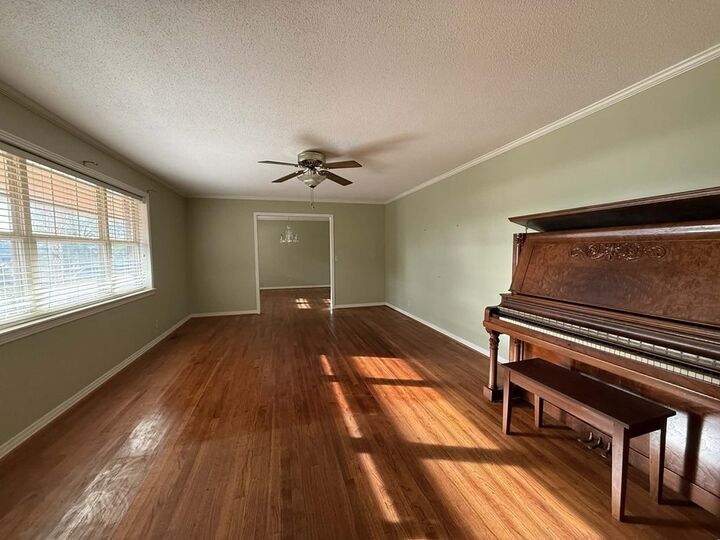 Property Photo:  604 W Camelia Street  AL 36340 