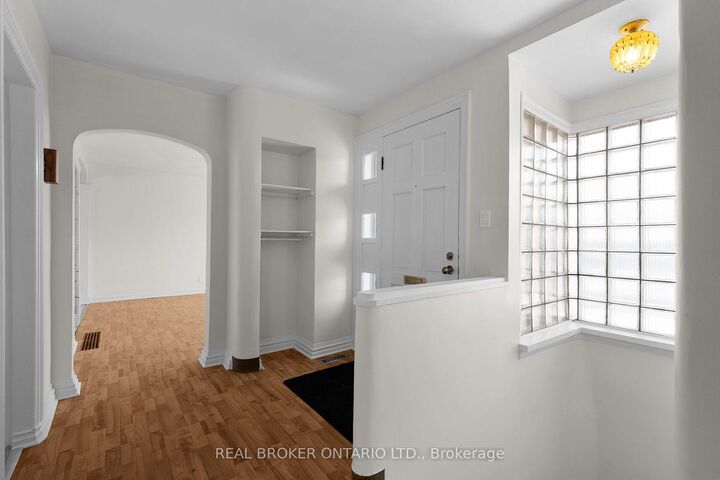 Property Photo:  20 Rose Avenue  ON L3V 2N5 