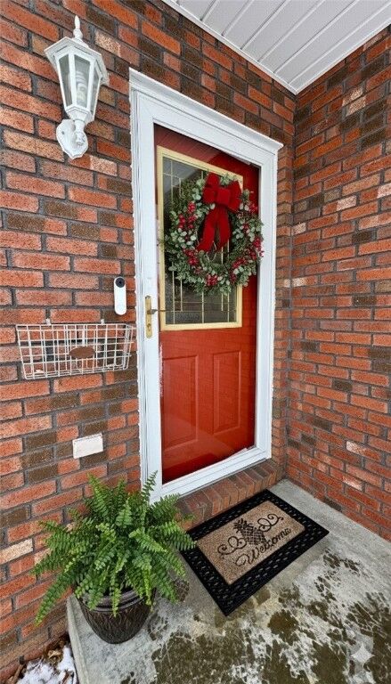 Property Photo:  50 Prosperity St  PA 15063 