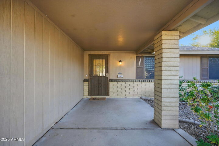 Property Photo:  1513 W Colt Road  AZ 85224 