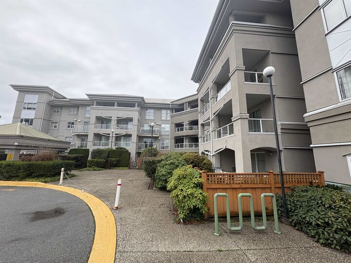 Property Photo:  10533 University Drive 102  BC V3T 5T7 
