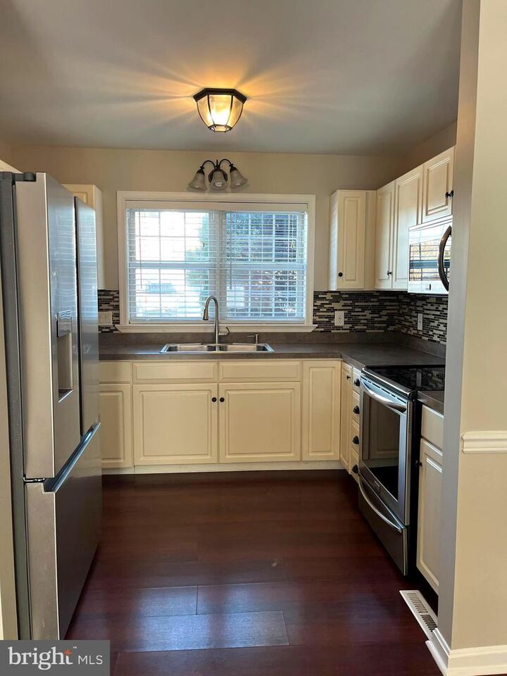 Property Photo: 4195 Nantucket Drive PA 17050