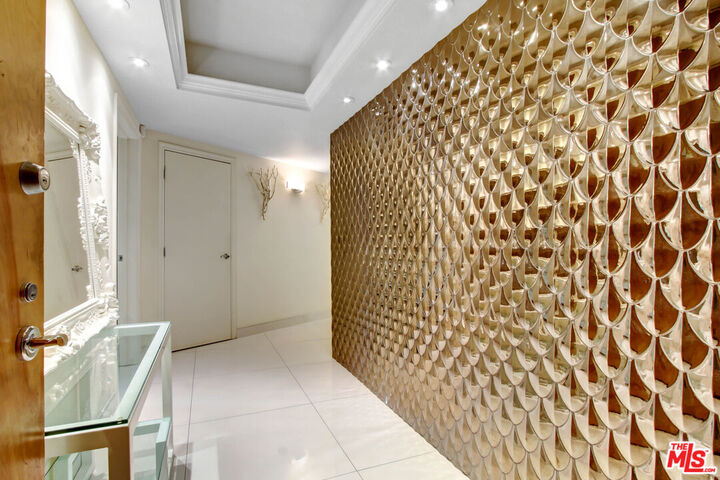 Property Photo:  11921 Dorothy St  CA 90049 