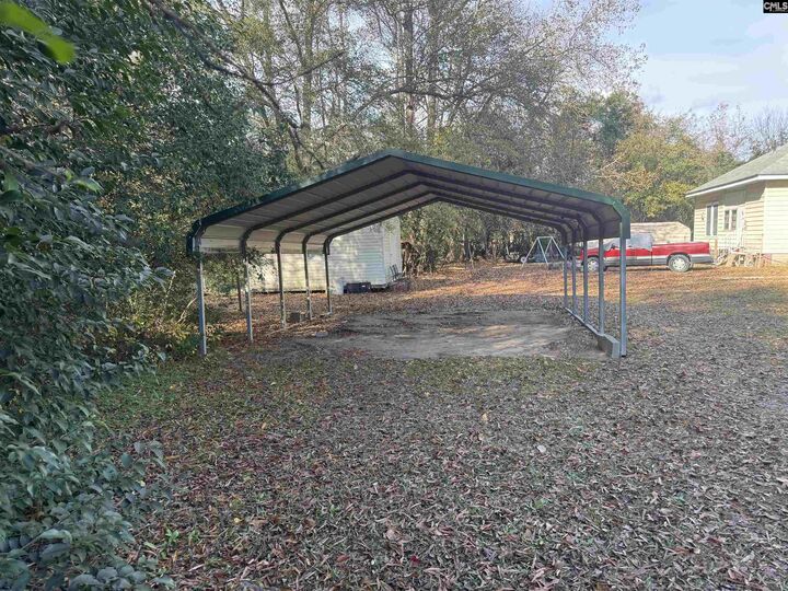 Property Photo:  602 S Leesburg  SC 29550 