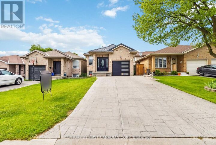 Property Photo:  61 Tanner Drive  ON N5W 6B6 