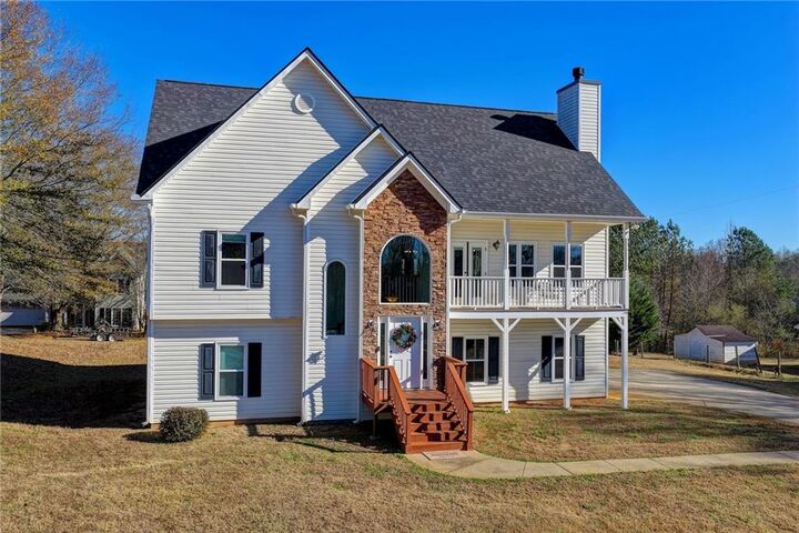 Property Photo: 6570 Heardsville Road GA 30028