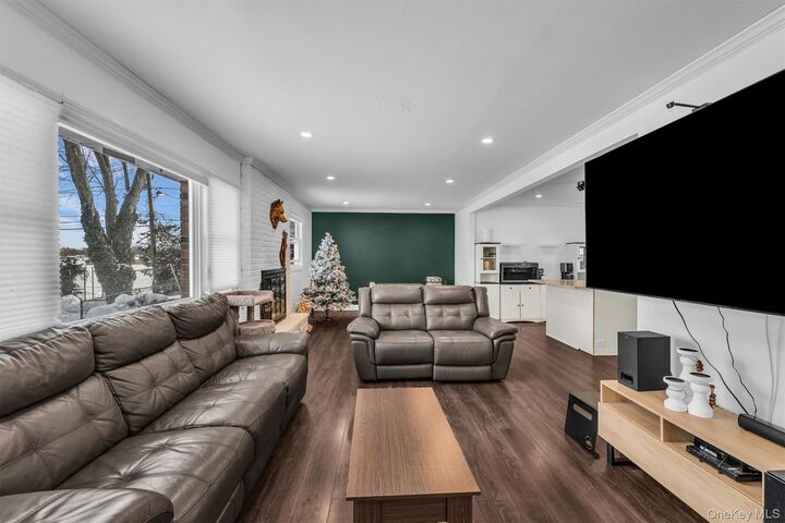 Property Photo: 34 W Court Drive NY 11720