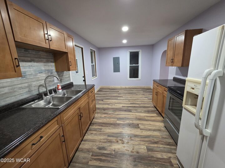 Property Photo: 21485 Elevator St. Street OH 43326