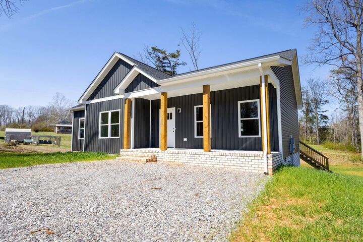 Property Photo:  615 Oakleigh Avenue  VA 24522 