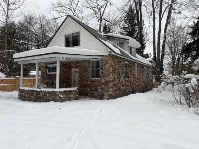 Property Photo:  2053 W Parklane  MI 49349 