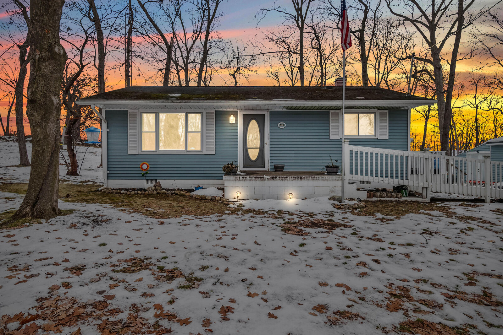 Property Photo:  526 Huycks View Drive  MI 49036 