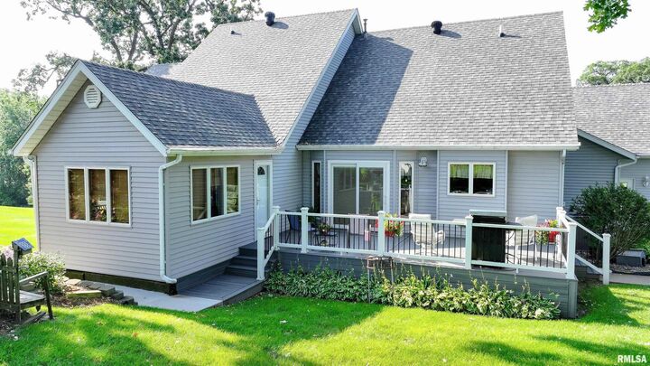 Property Photo: 582 Breezy Point Drive IA 52732