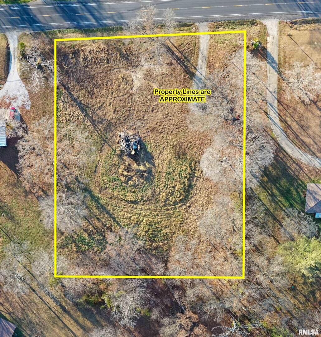 Property Photo:  15752 N Il Hwy 37  IL 62864 