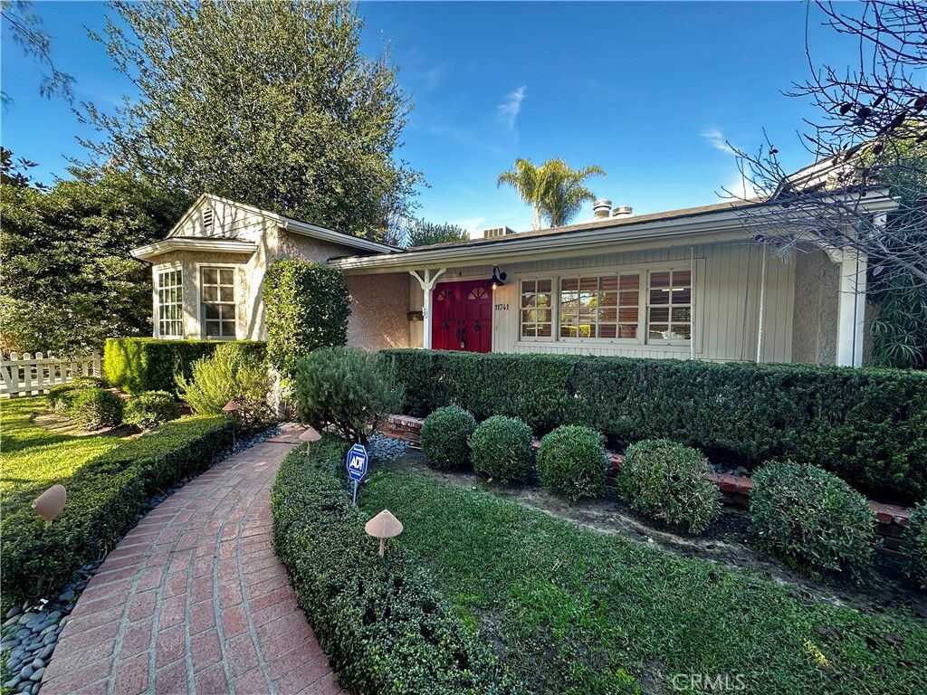 Property Photo: 11741 Otsego Street CA 91607