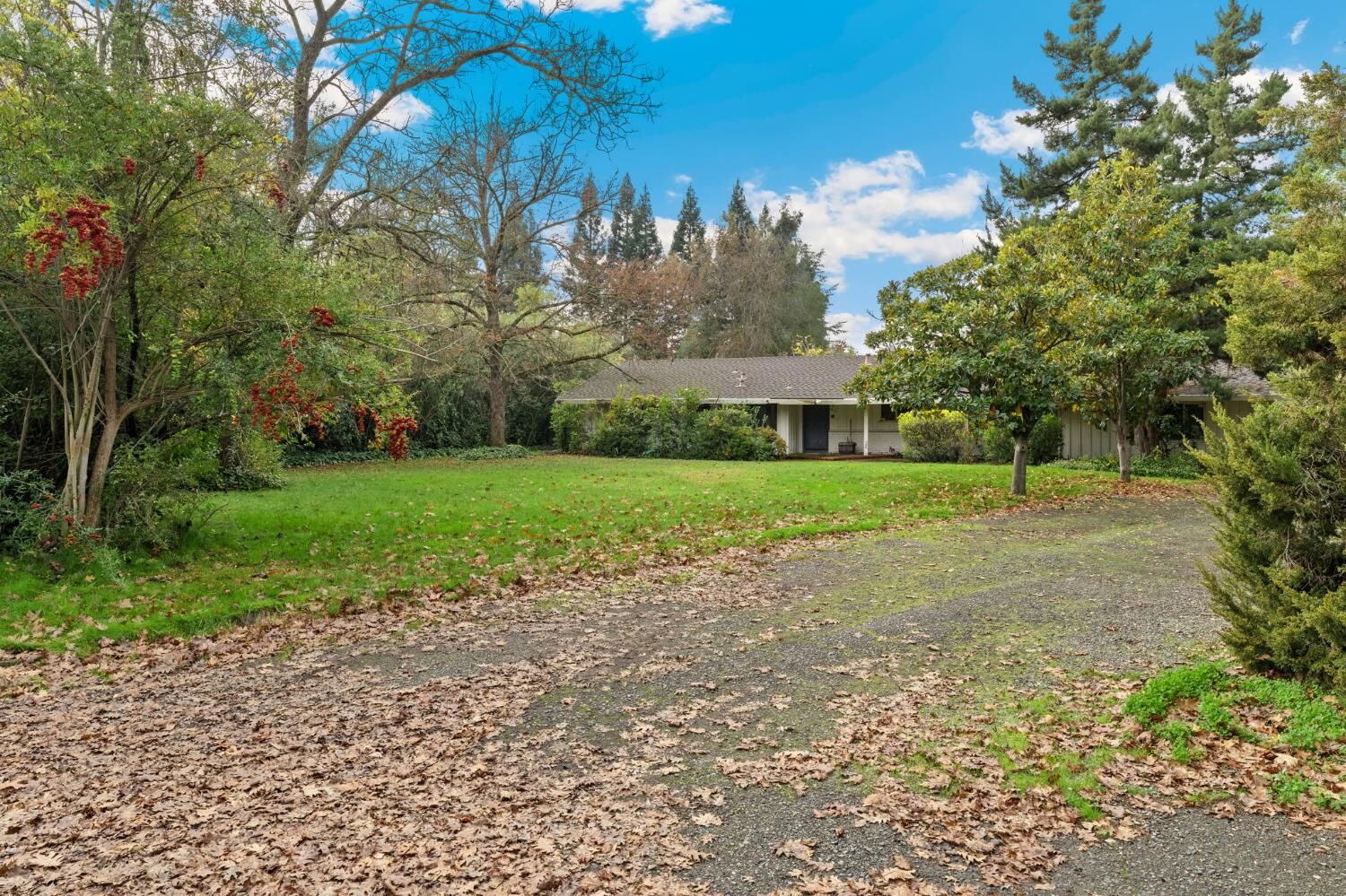 Property Photo: 1831 Maple Glen Road CA 95864