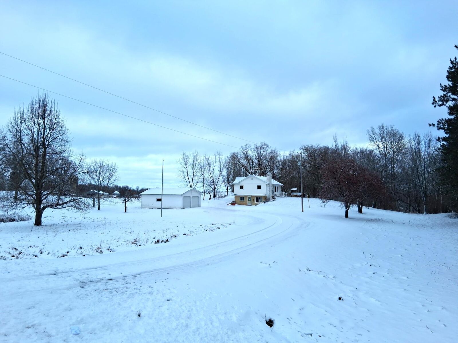 Property Photo:  32392 192nd Street  MN 55371 