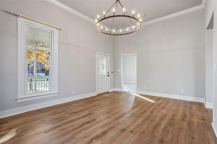 Property Photo:  217 W Hull Street  TX 75020 