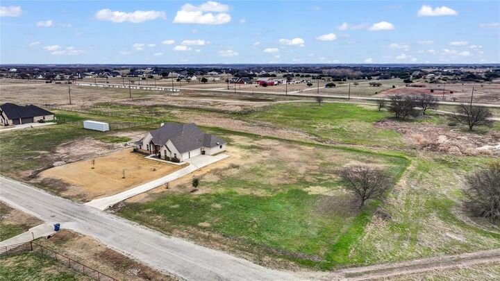 Property Photo: 2011 Perkins Lane TX 76088
