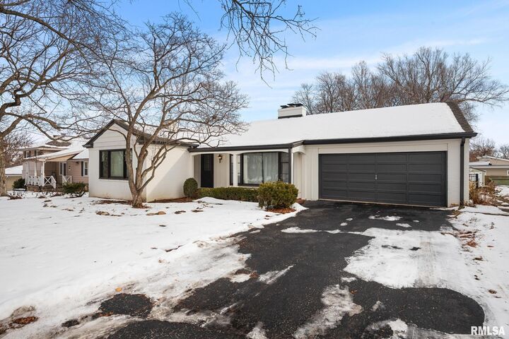 Property Photo:  504 Highview Road  IL 61611 