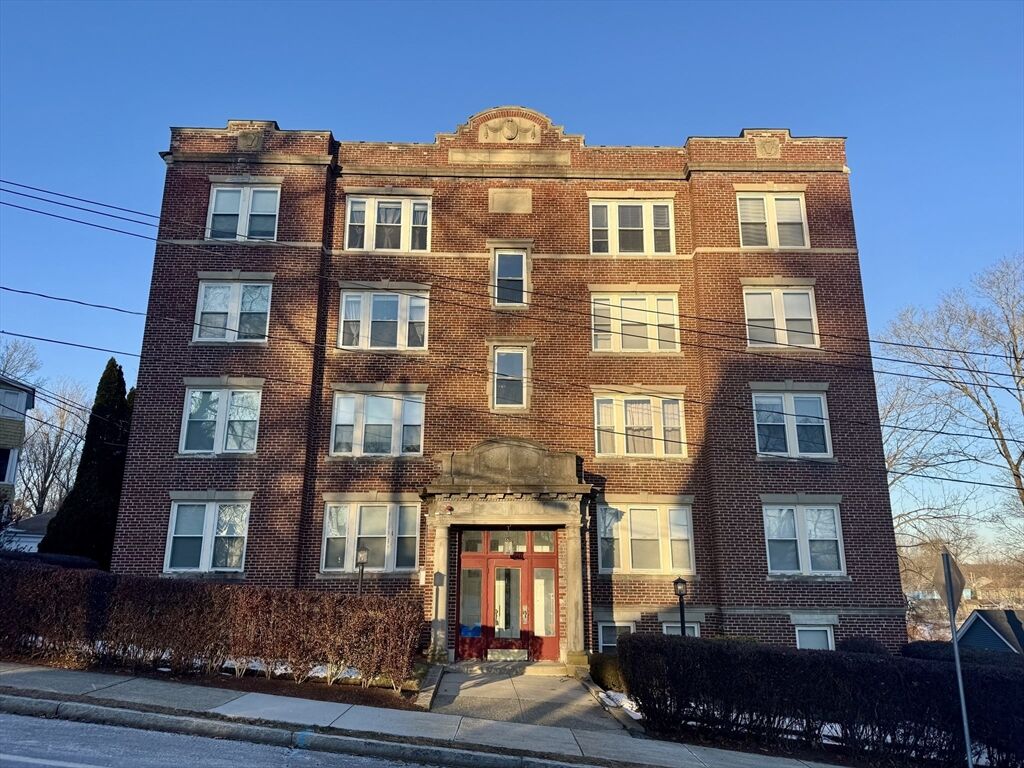 Property Photo: 31 Dennison Ave 1 MA 01702