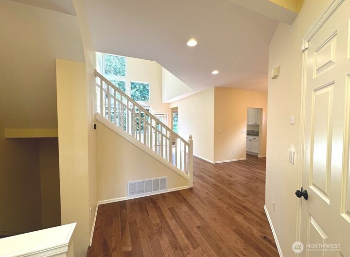 Property Photo: 11723 114th Place NE 55 WA 98034