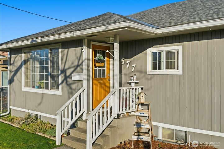 Property Photo: 1577 Olive Street WA 99362