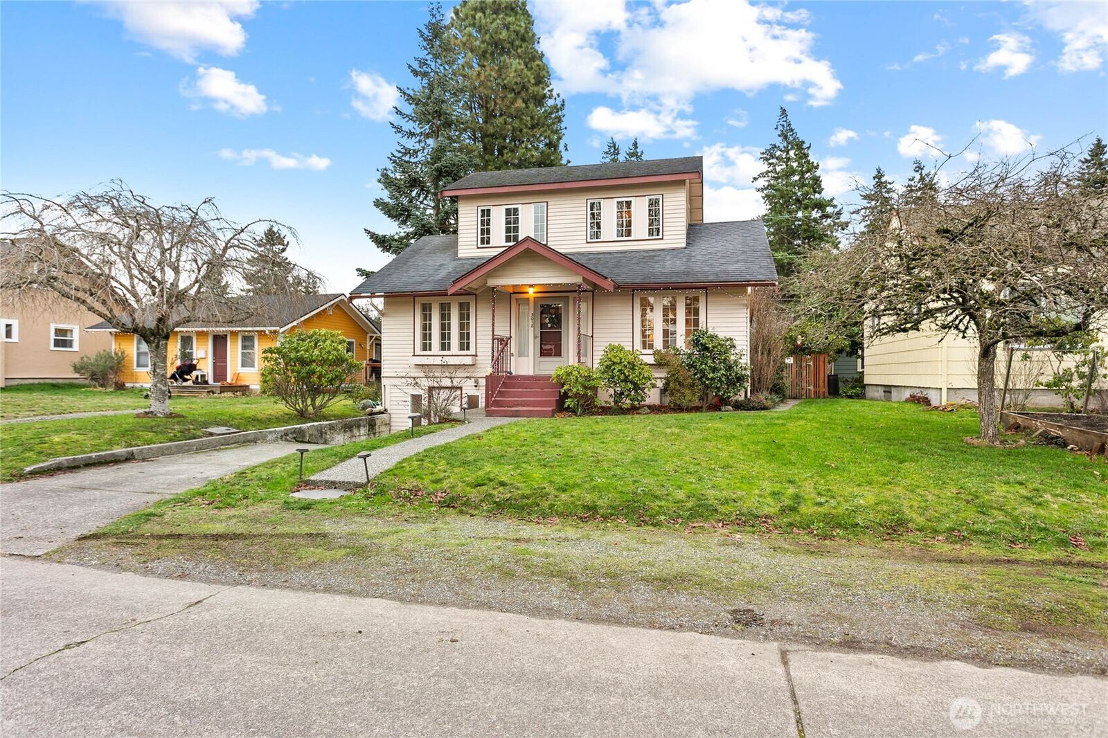 Property Photo: 3018 Elm Street WA 98225