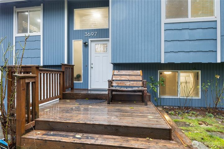 Property Photo:  3697 SE Ardenwald Place  WA 98366 