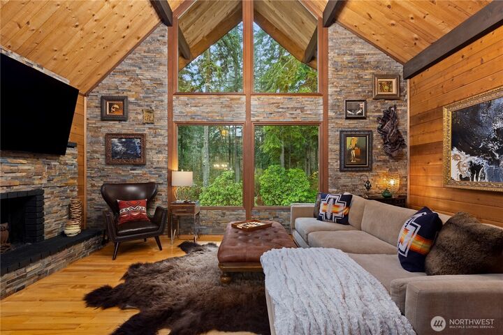 Property Photo:  1610  Fawn Court NW  WA 98332 