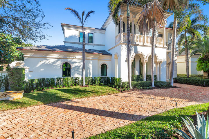 Property Photo:  1520 Paslay Place  FL 33462 