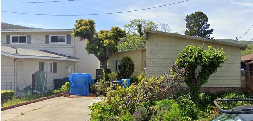 Property Photo:  824 Dell Road  CA 94044 