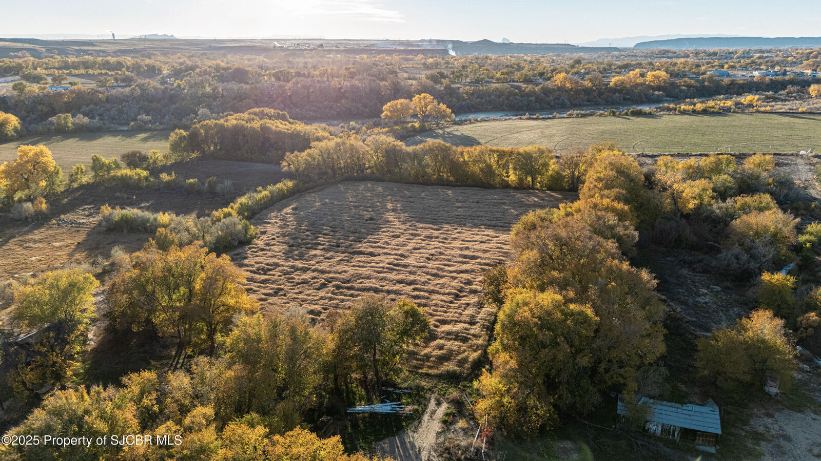 Property Photo: 725 Road 6100 Tract B NM 87416