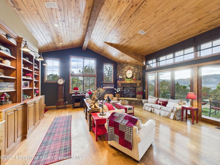 Property Photo:  401 Wood Nymph Lane  CO 81601 