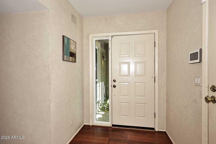 Property Photo: 815 E Grovers Avenue 48 AZ 85022