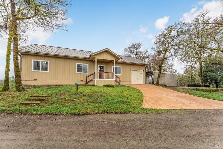 Property Photo: 1461 Ponderosa Way CA 95470