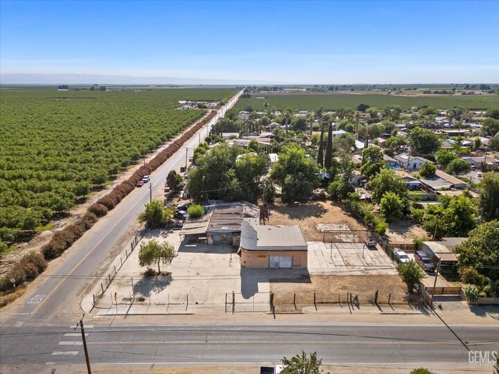 Property Photo: 18499 Shafter Avenue CA 93263