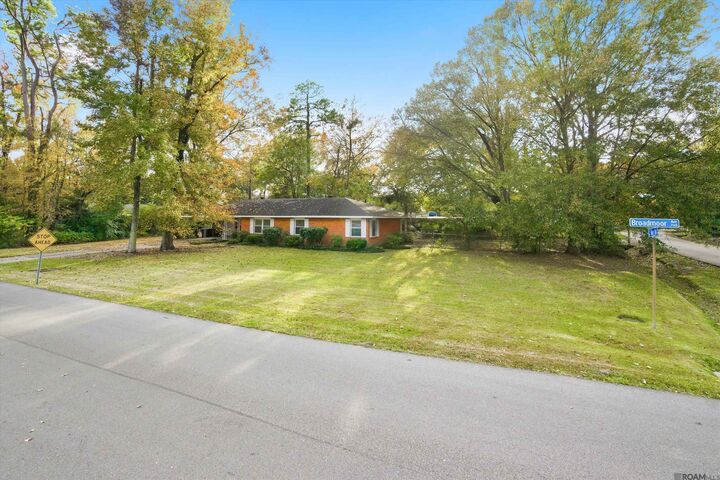 Property Photo:  710 Broadmoor Ave  LA 70815 