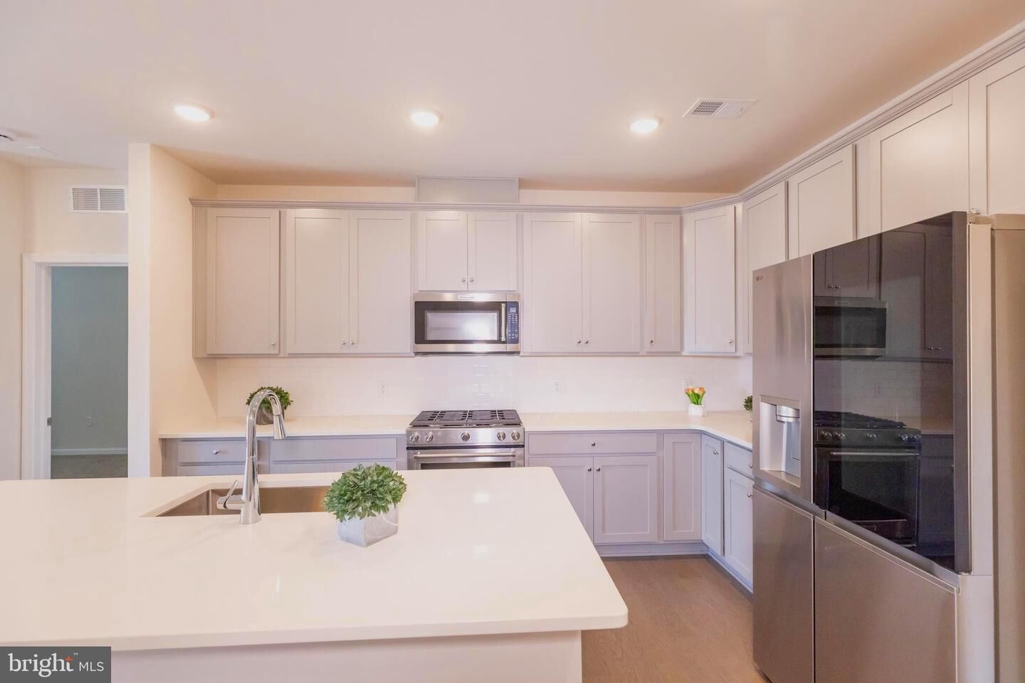 Property Photo: 1 Culvert 211 NJ 08550