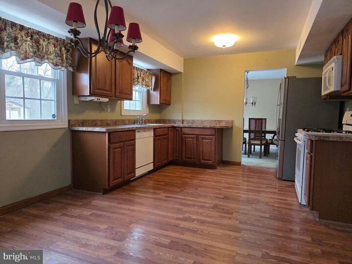 Property Photo:  23 Mansfield Drive  NJ 08080 